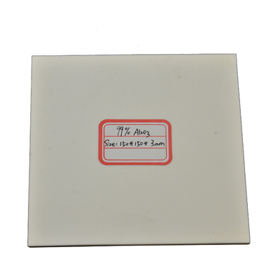 Dobra wytrzymałość dielektryczna Płyta ceramiczna z tlenku glinu Odporność na wysoką temperaturę do izolacji