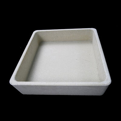 Szamotka kordierytowo-mulitowa zaprojektowana do wysokiej odporności na wilgoć, z możliwością dostosowania do potrzeb, poprawiająca wydajność pieca i produktu