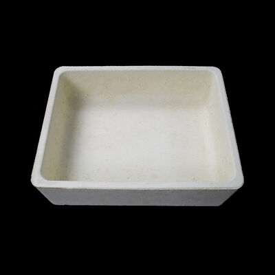 Szamotka kordierytowo-mulitowa zaprojektowana do wysokiej odporności na wilgoć, z możliwością dostosowania do potrzeb, poprawiająca wydajność pieca i produktu