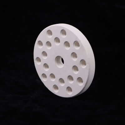 Zaawansowany materiał ceramiczny z mullitu o gęstości od 2,2 do 2,4 g/cm³ oferujący doskonałą odporność chemiczną i stabilność termiczną