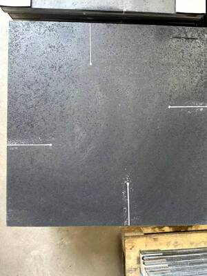 Grubość 10-30 mm Karbid Silikonowy Stół do pieca Stół do pieca klasy przemysłowej Oferujący doskonałą stabilność termiczną